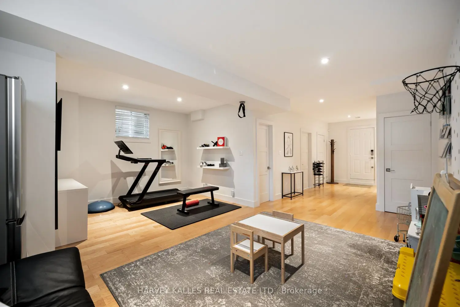 Additional image 17 of 434 Bedford Park Avenue