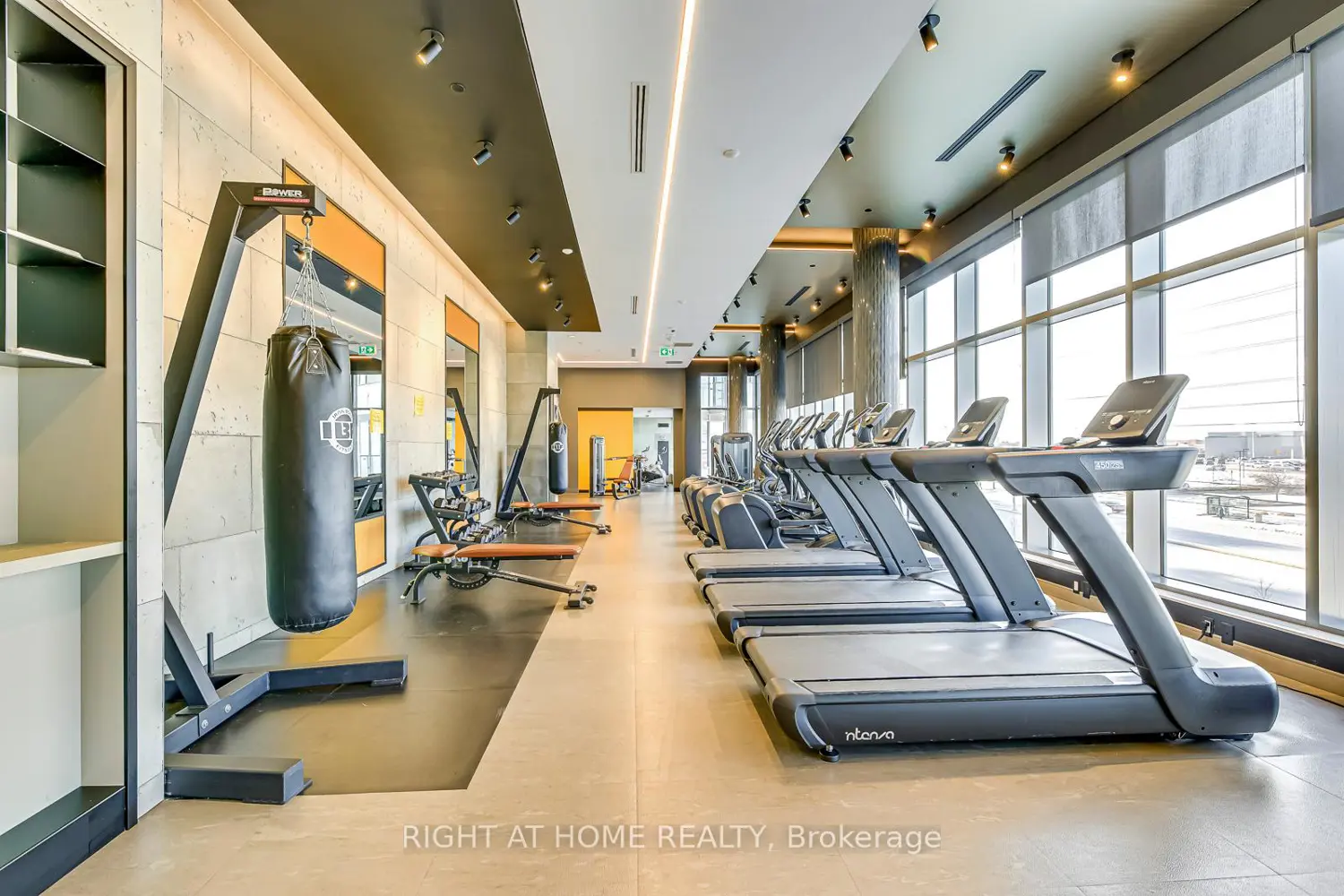 Additional image 15 of 4675 Metcalfe Avenue 206