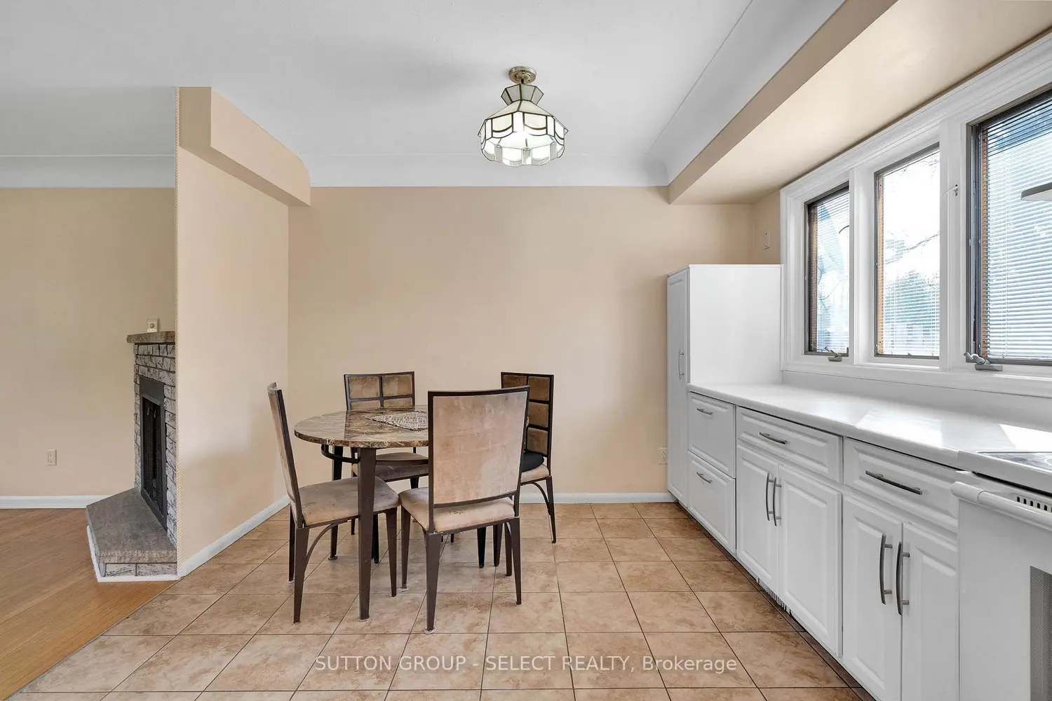 Additional image 7 of 1581 Borden Street