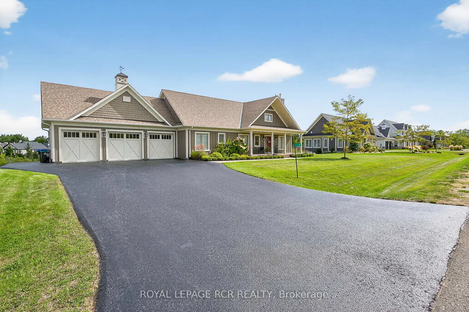 3 Thoroughbred Drive photo 2