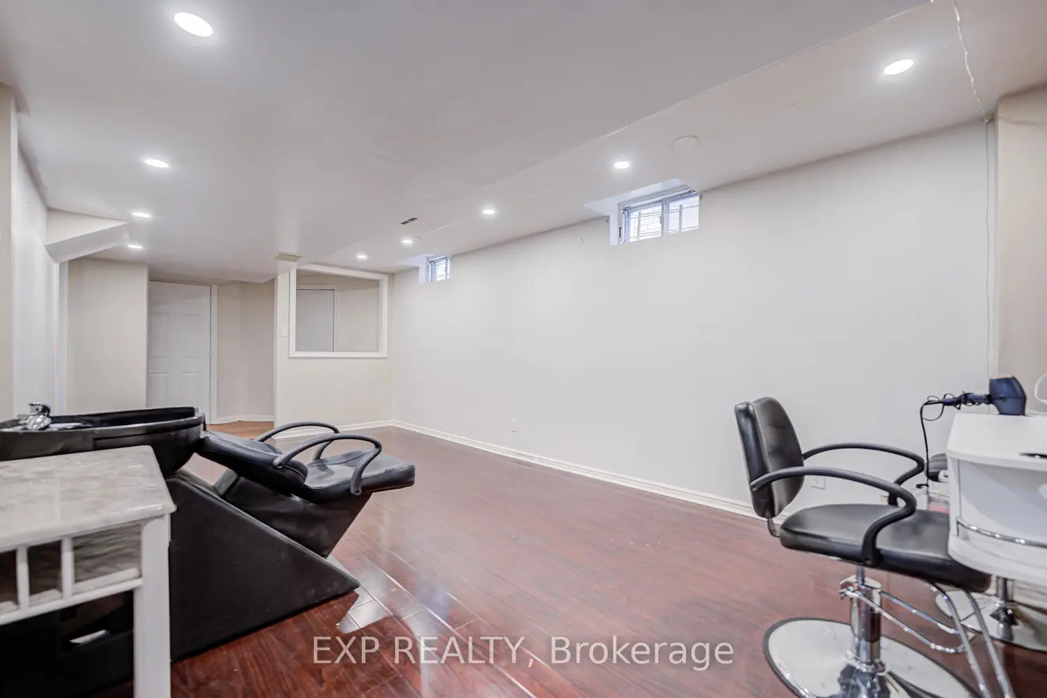 Additional image 14 of 211 Sophia Road