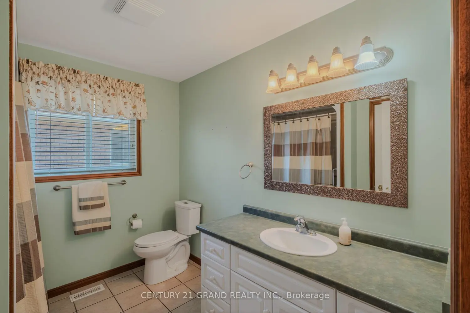 Additional image 11 of 44 Donegal Drive
