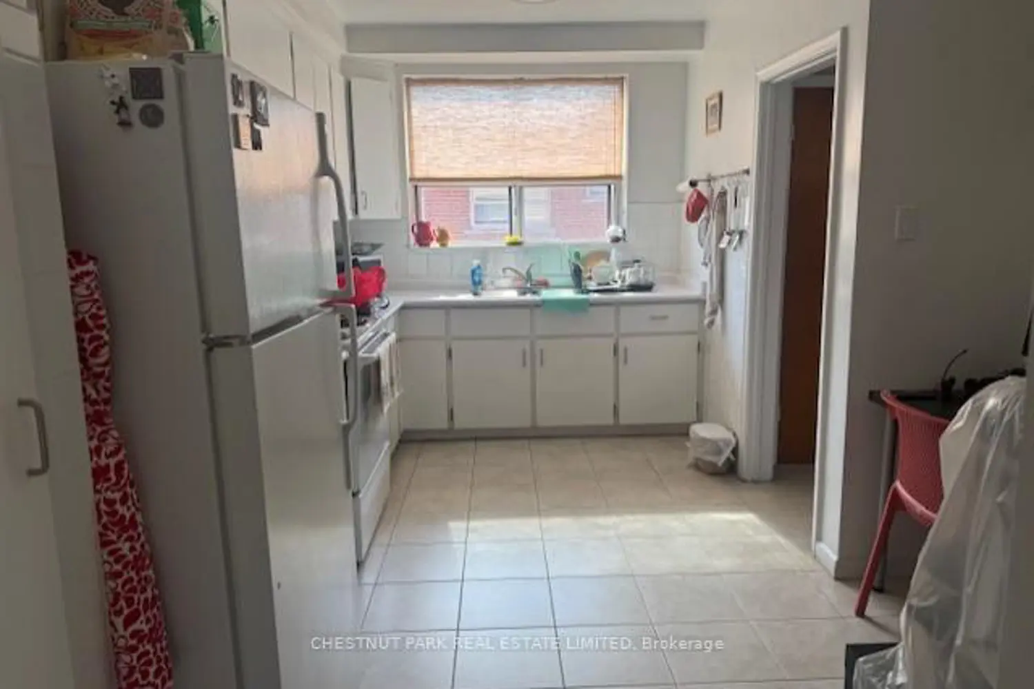 Additional image 9 of 757 Lawrence Avenue