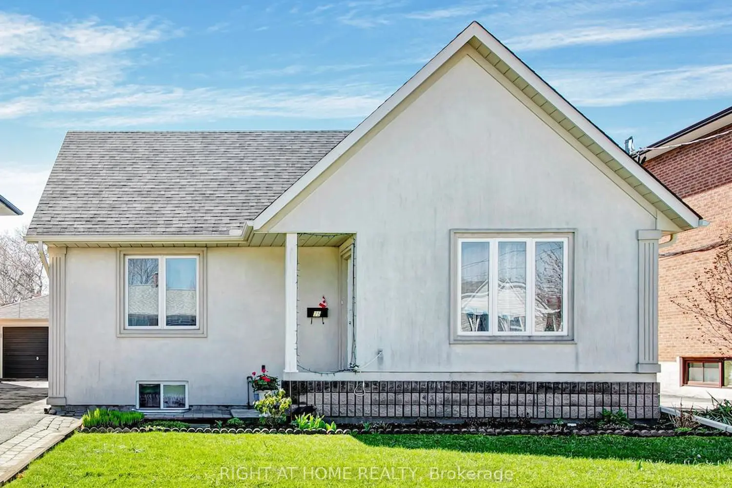 25 Burlingame Road
