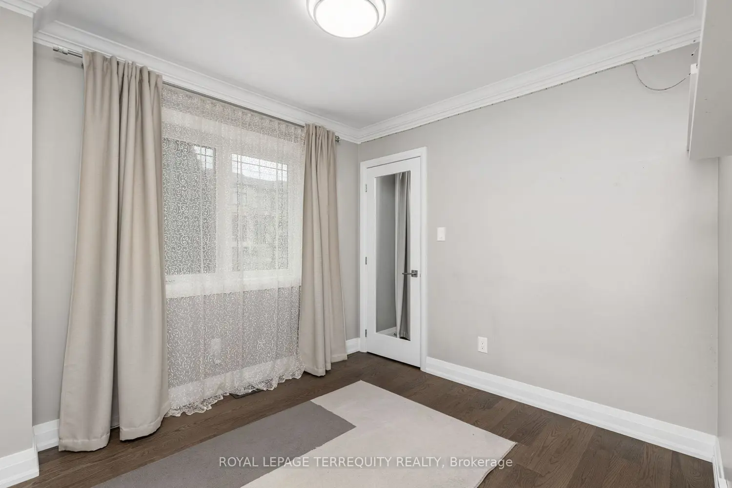 Additional image 7 of 582 Hyacinthe Boulevard