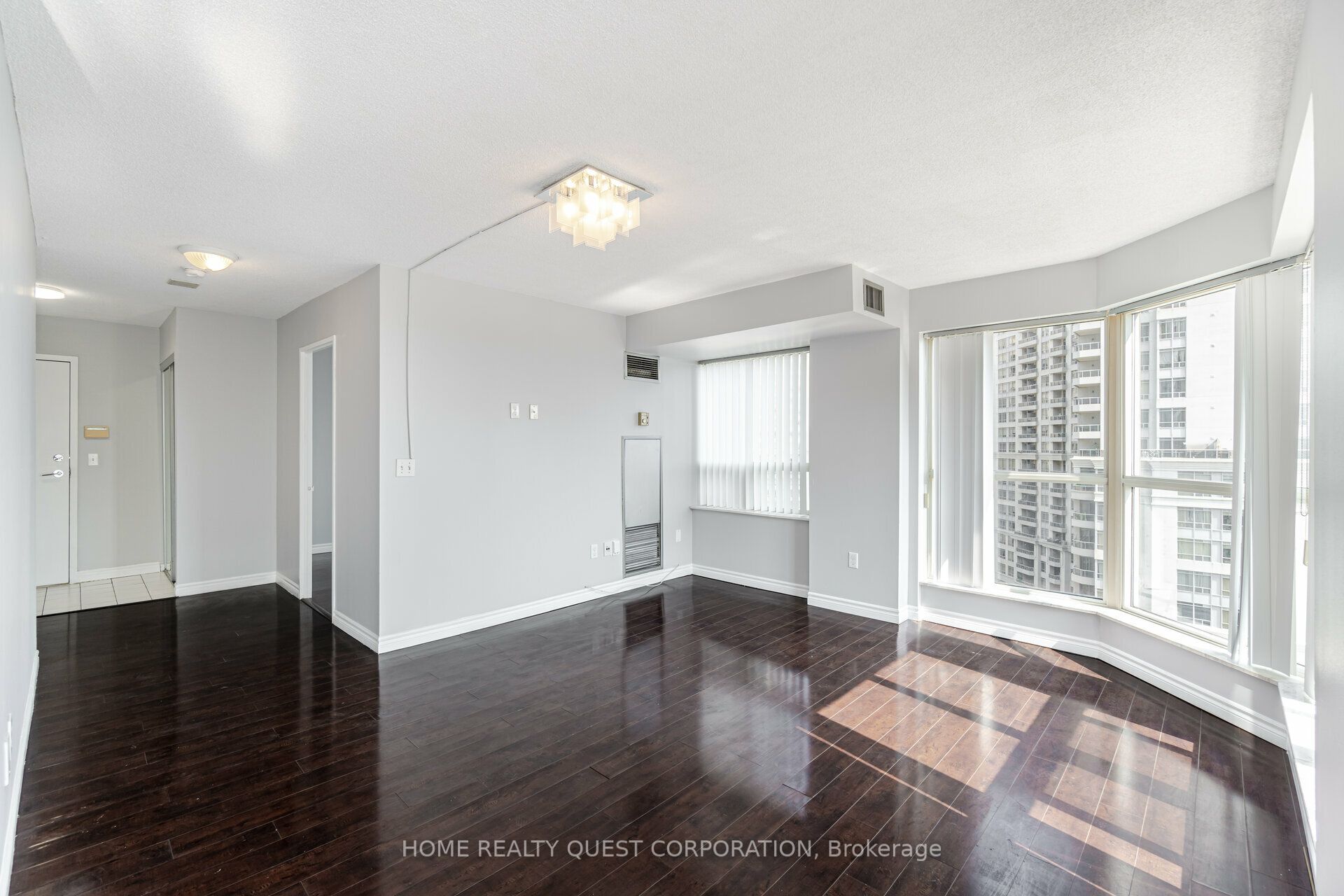 Additional image 3 of 1410-325 Webb Drive, Mississauga, ON, L5B 3Z9