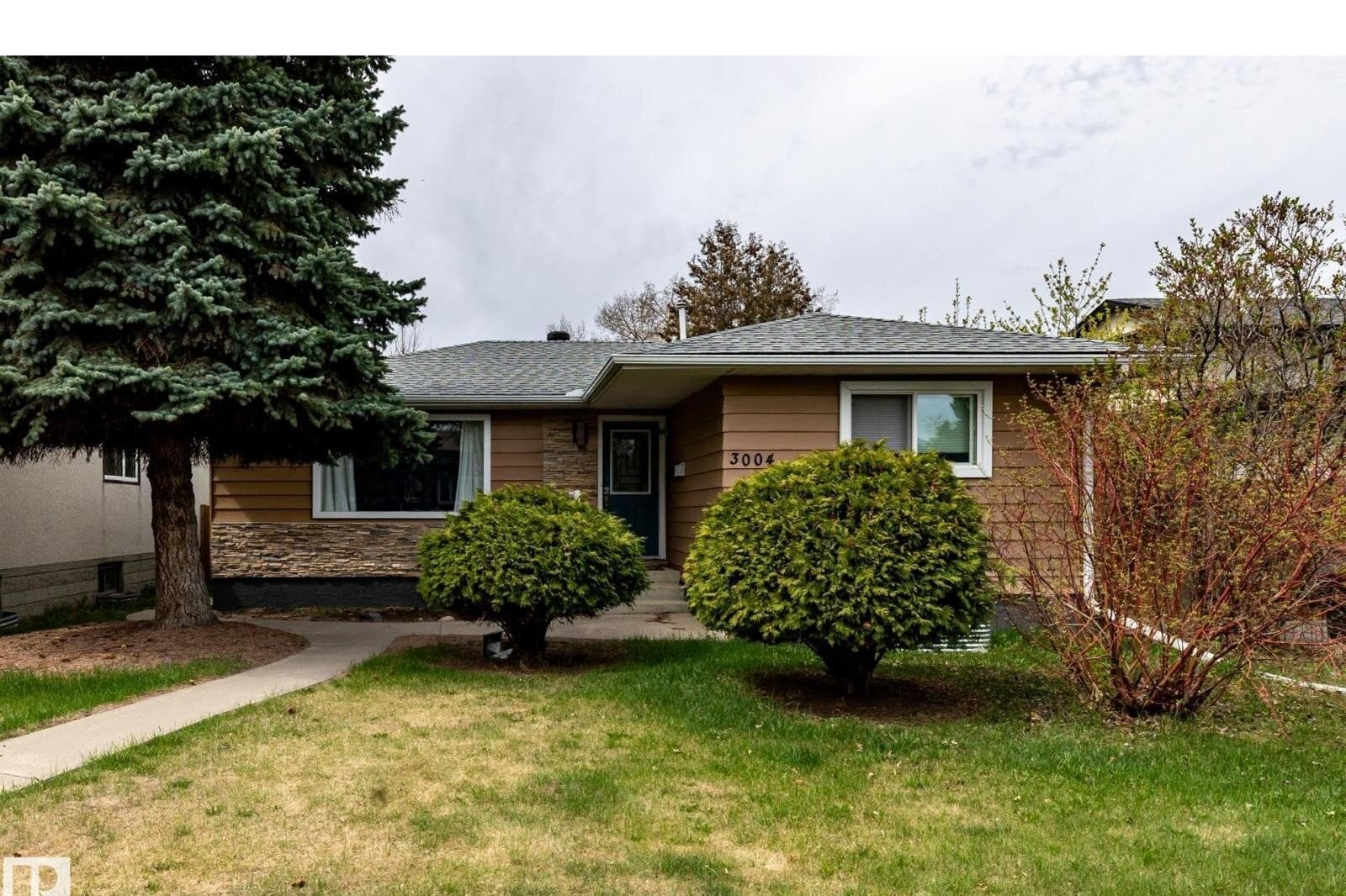 Additional image 7 of 3004 68 Street NW, Edmonton, AB, T6K1N6