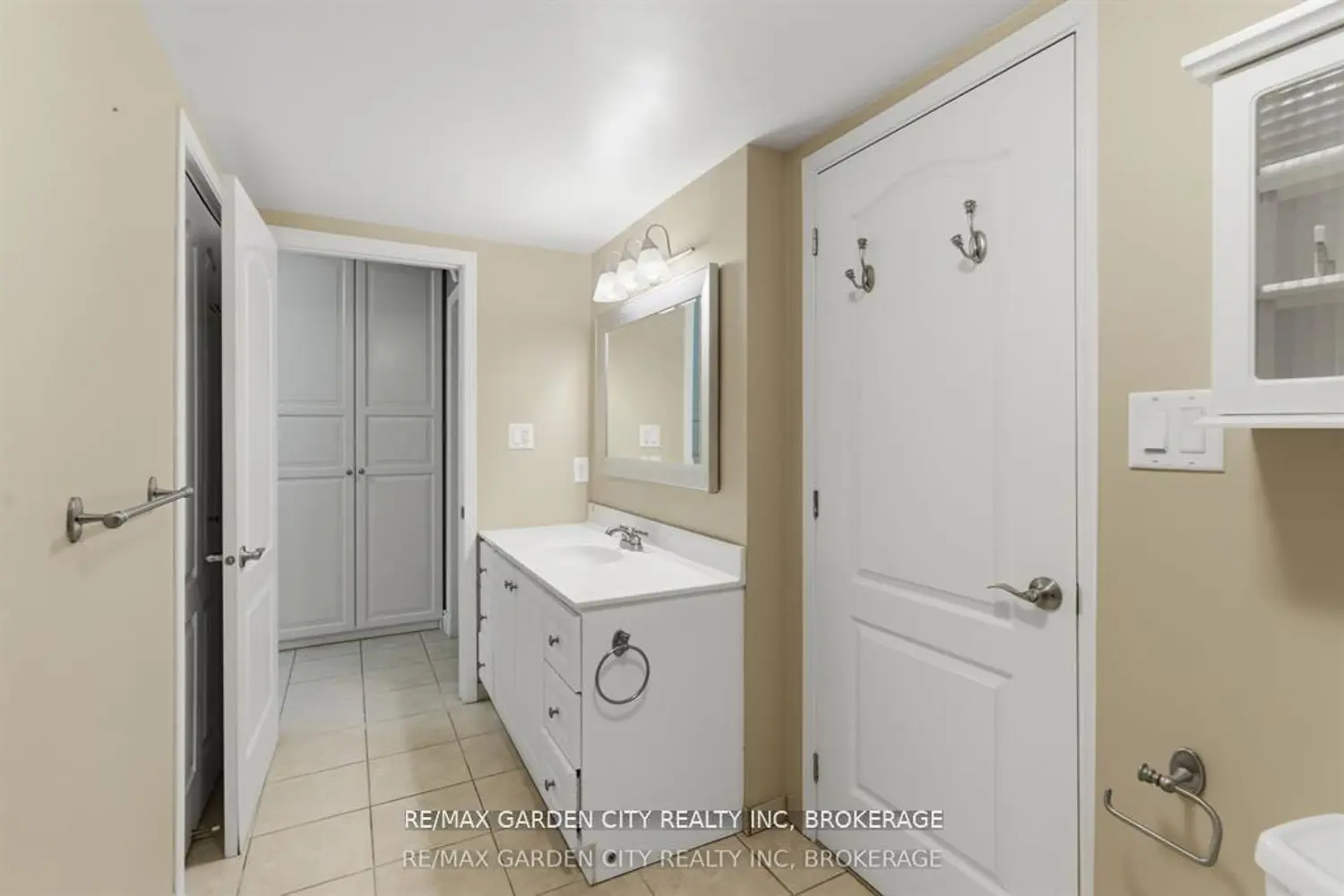 Additional image 13 of 4658 Drummond Road 230
