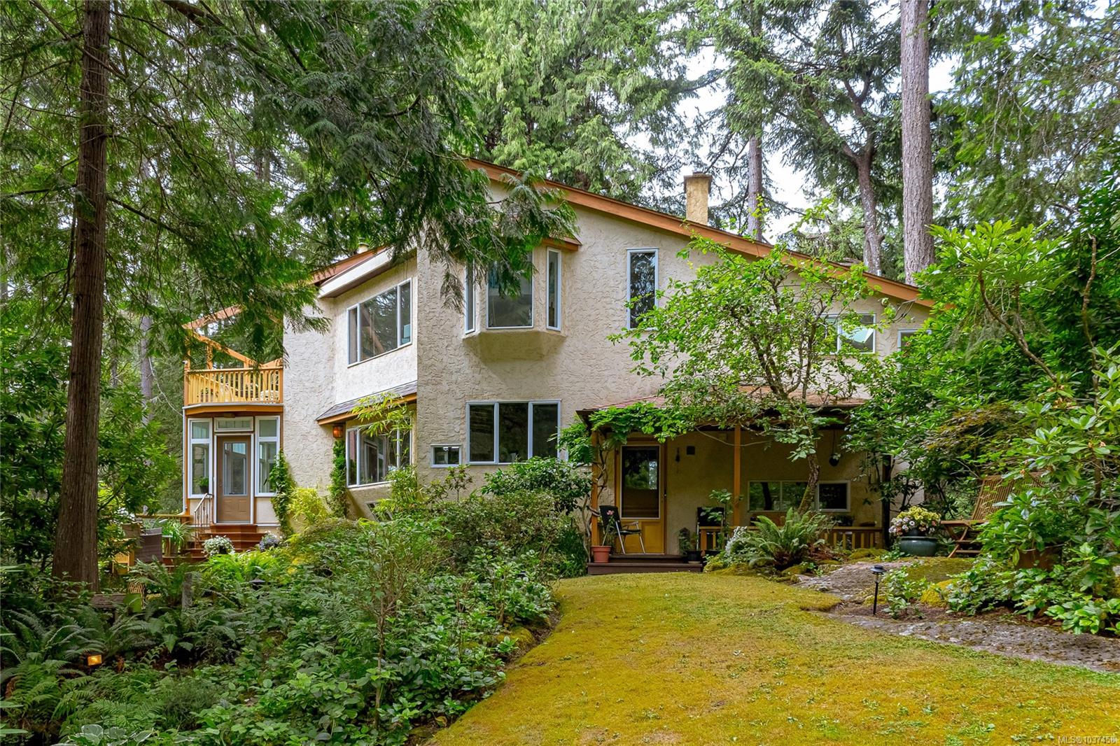 3293 Mcguire Way, Nanaimo, BC, V9G 1C4