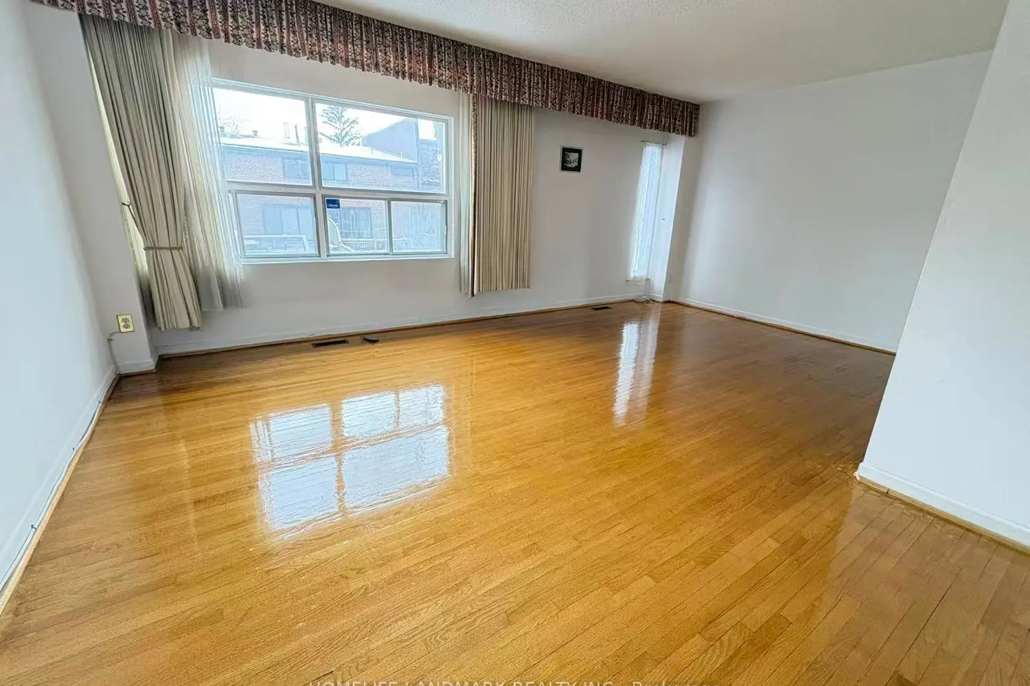 Additional image 13 of 86 Castlebury Crescent 14