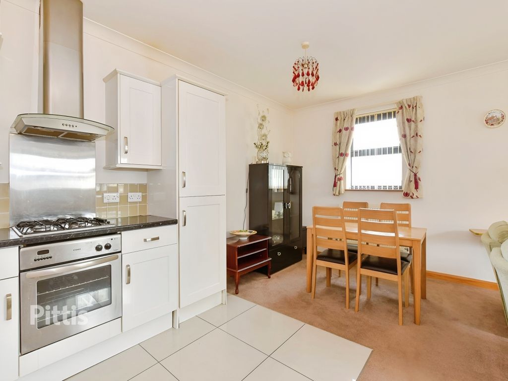Additional image 2 of 2 bed flat to rentHigh Street, Shanklin PO37