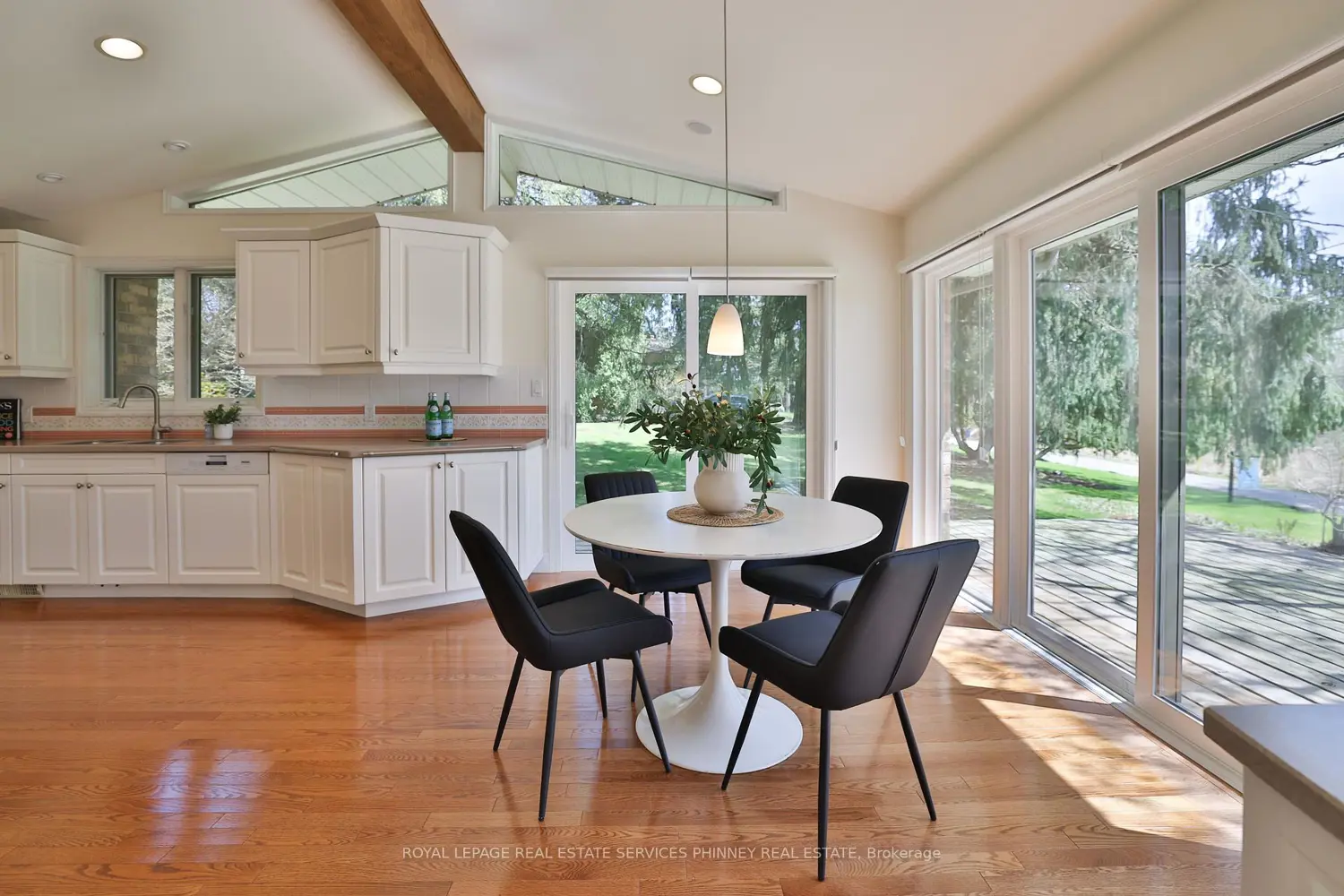 Additional image 8 of 1066 Stockwell Avenue