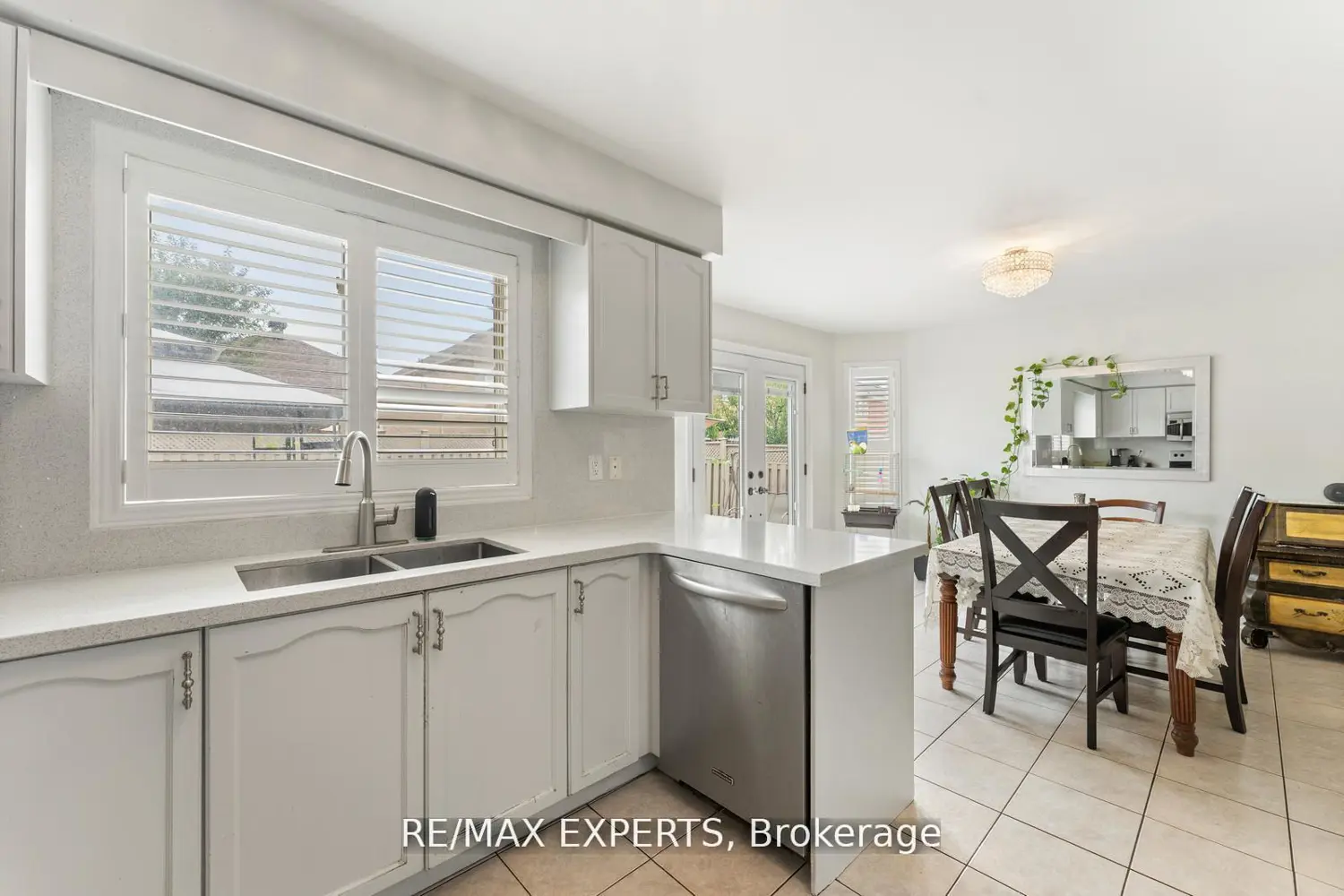 Additional image 3 of 19 Maximillian Street