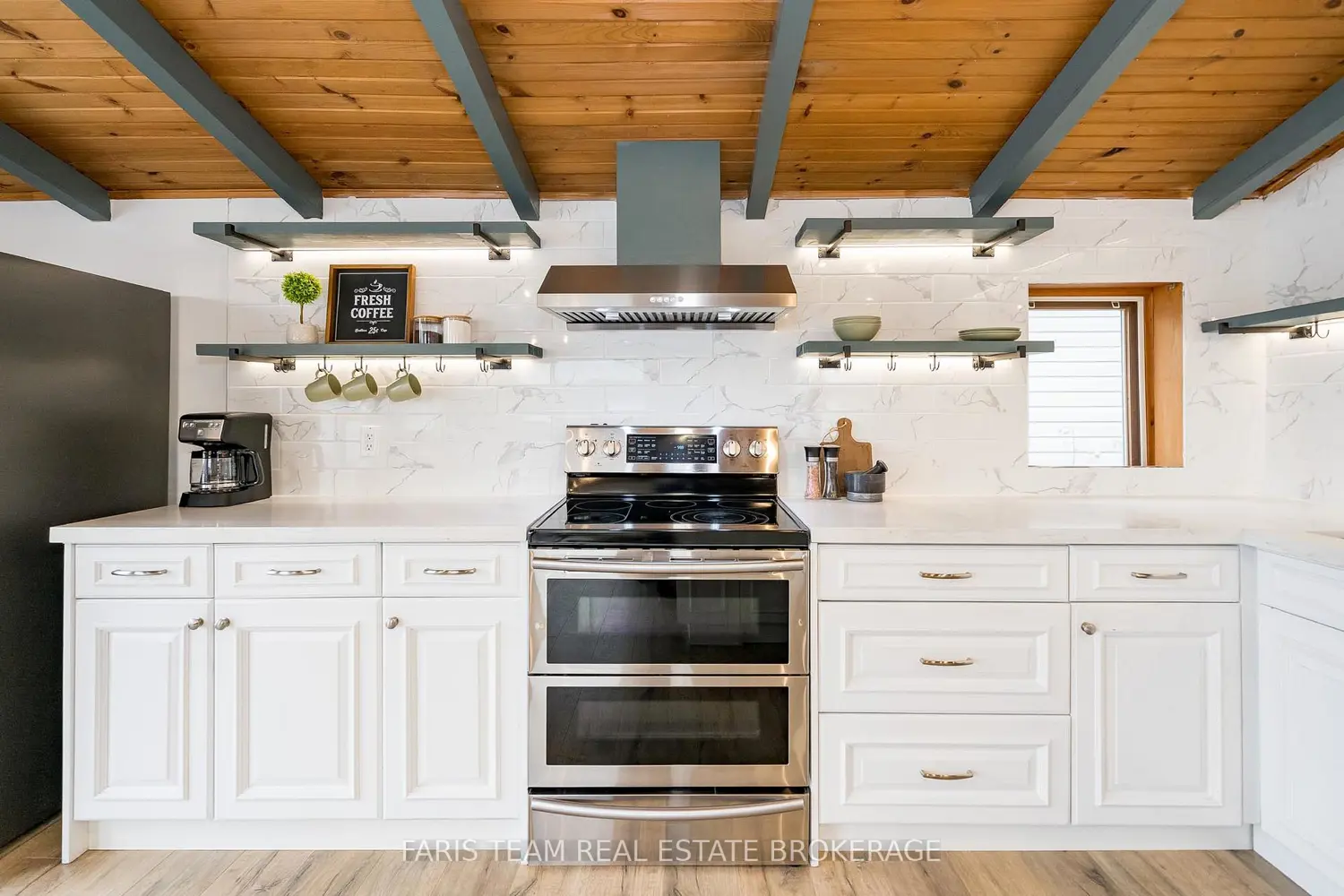 122 Mitchells Beach Road photo 4