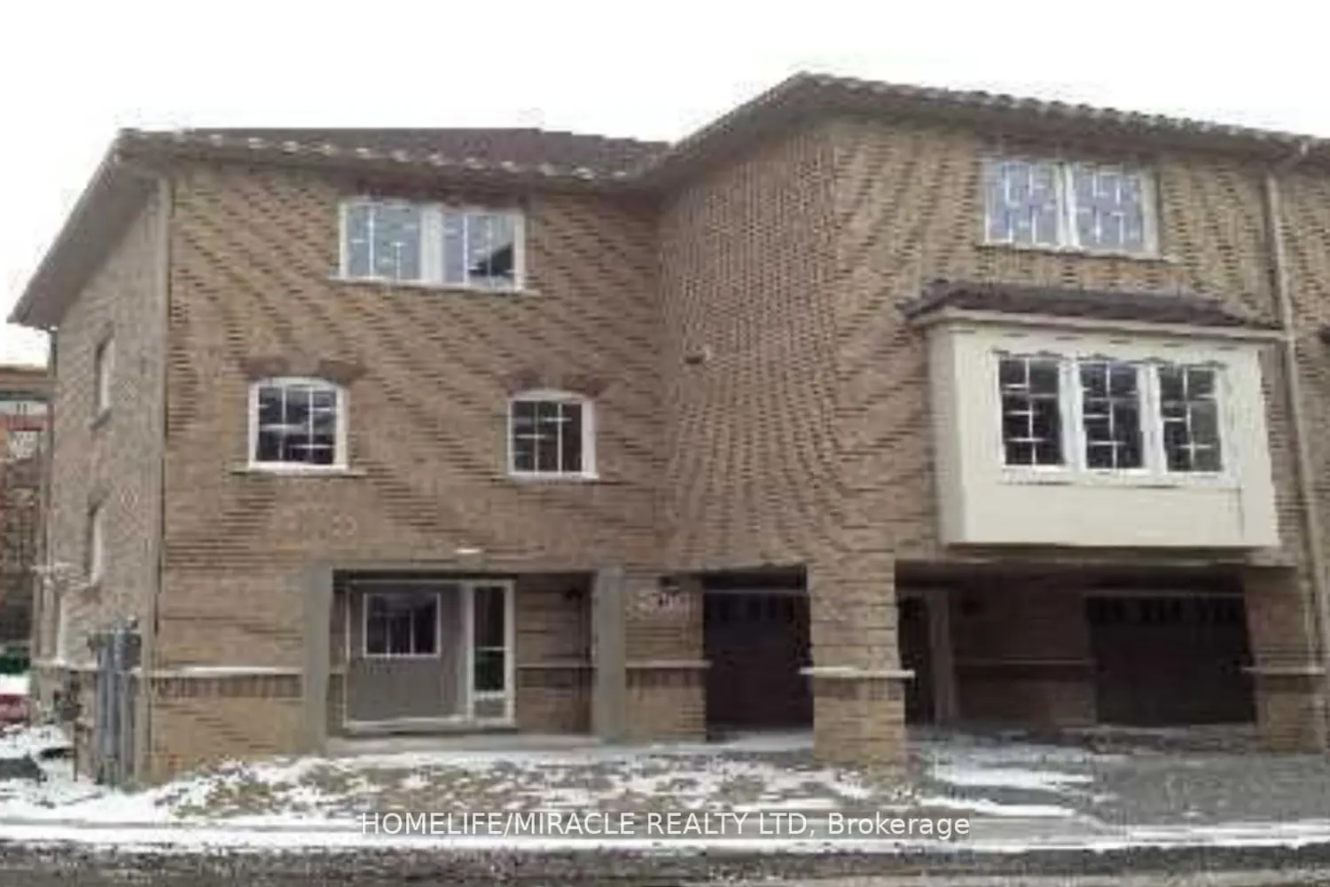 Additional image 3 of 13 Vasto Lane
