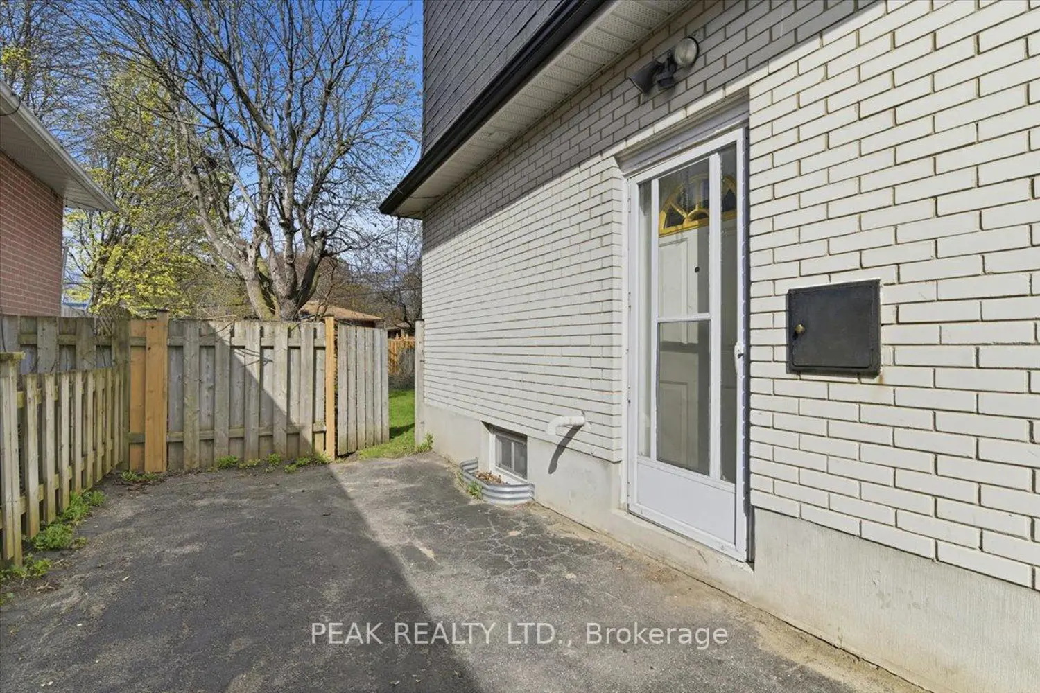 Additional image 3 of 644 Perry Crescent
