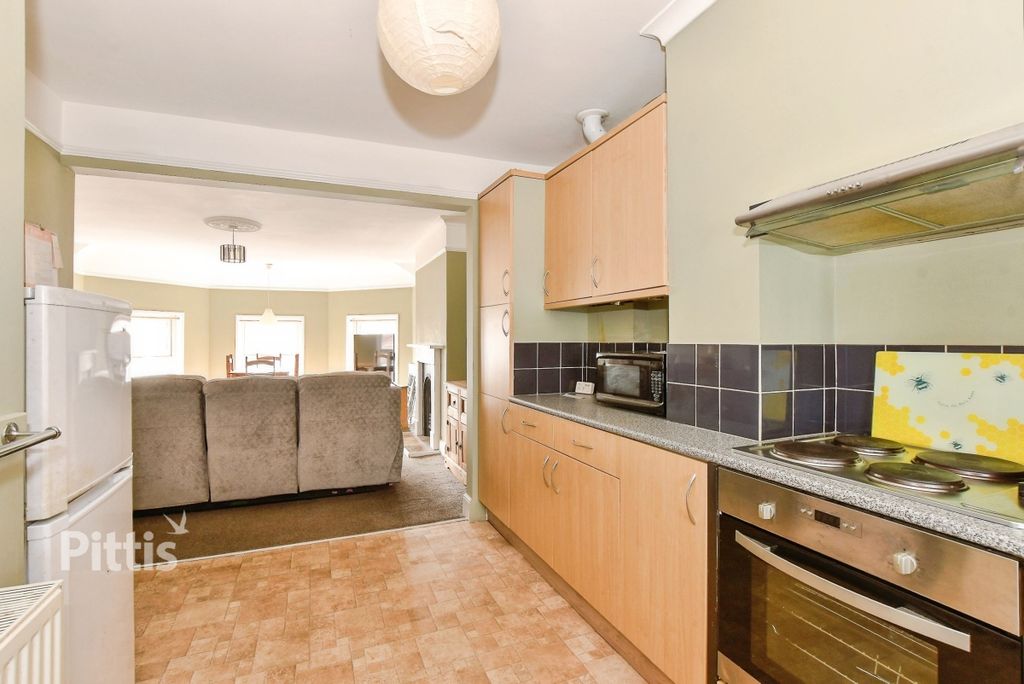 Additional image 7 of 2 bed flat to rentYork Road, Sandown PO36