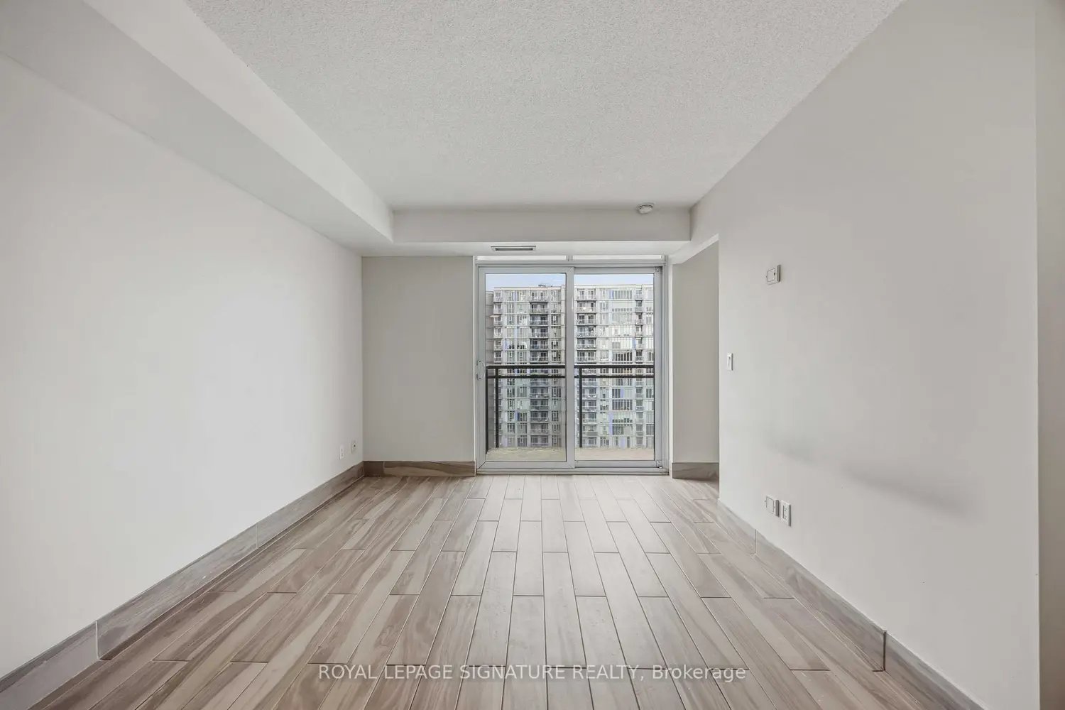 Additional image 10 of 38 Joe Shuster Way 1625