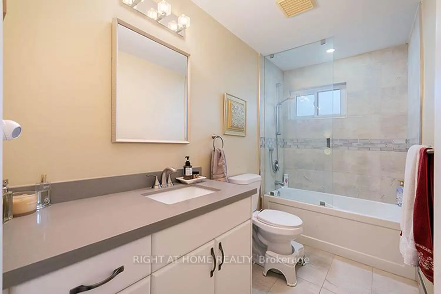 Additional image 7 of 304 Roywood Crescent