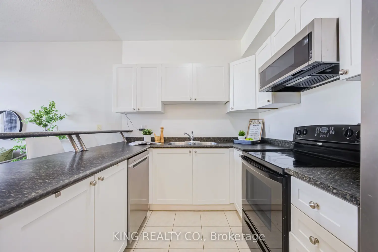 Additional image 12 of 36 Gibson Avenue 27