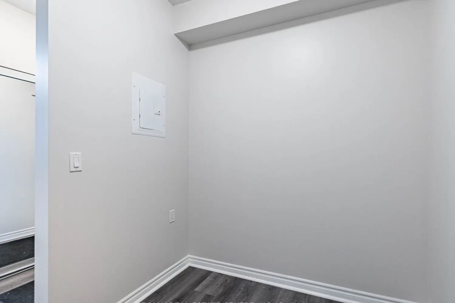 Additional image 12 of 810 Scollard Court 309