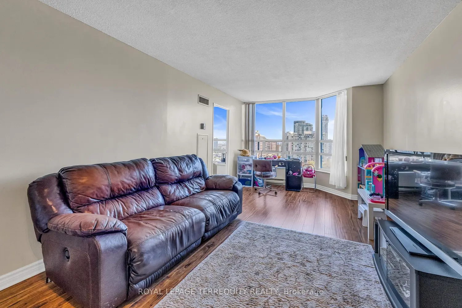 Additional image 9 of 250 Webb Drive 1512