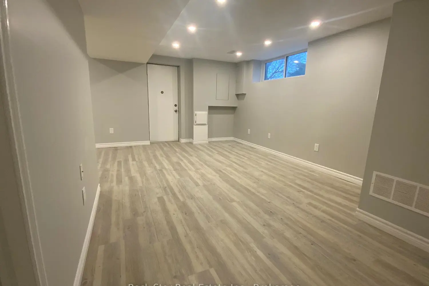 Additional image 12 of 313 East 33Rd Street