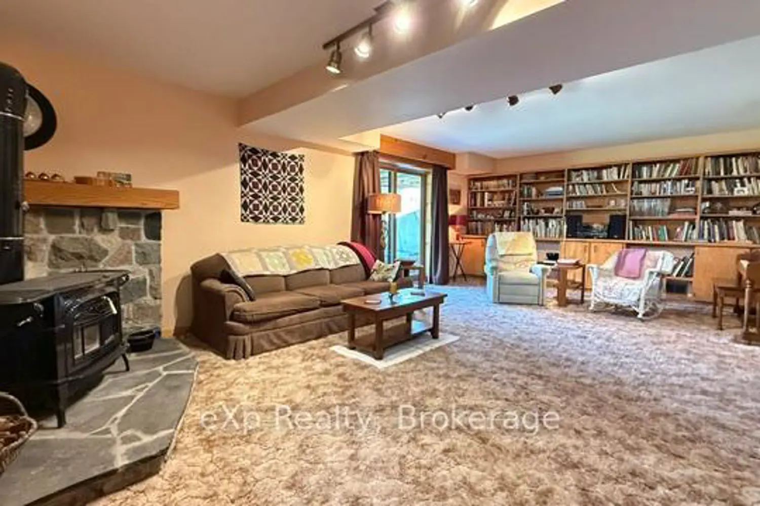 Additional image 12 of 6 Cayley Street