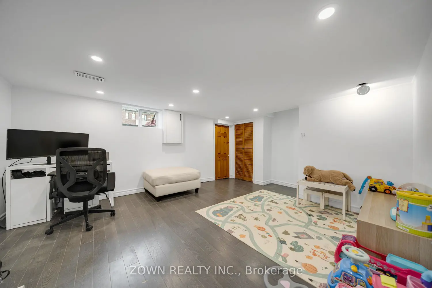 Additional image 9 of 8312 Kipling Avenue