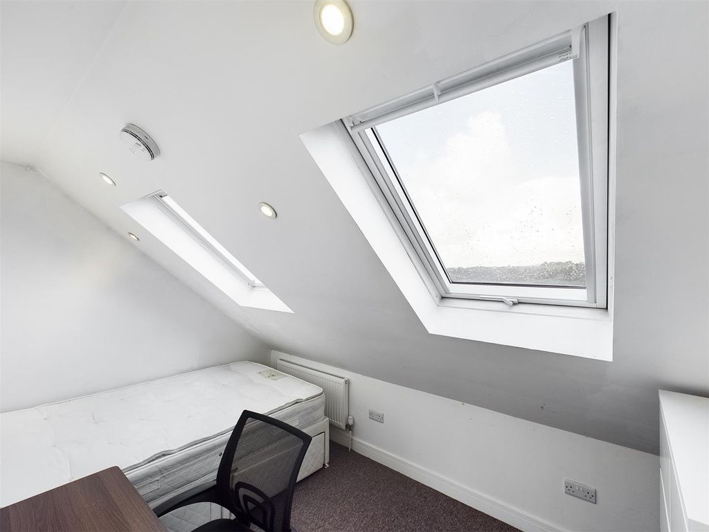 Additional image 7 of 6 bed shared accommodation to rentMedmerry Hill, Brighton BN2