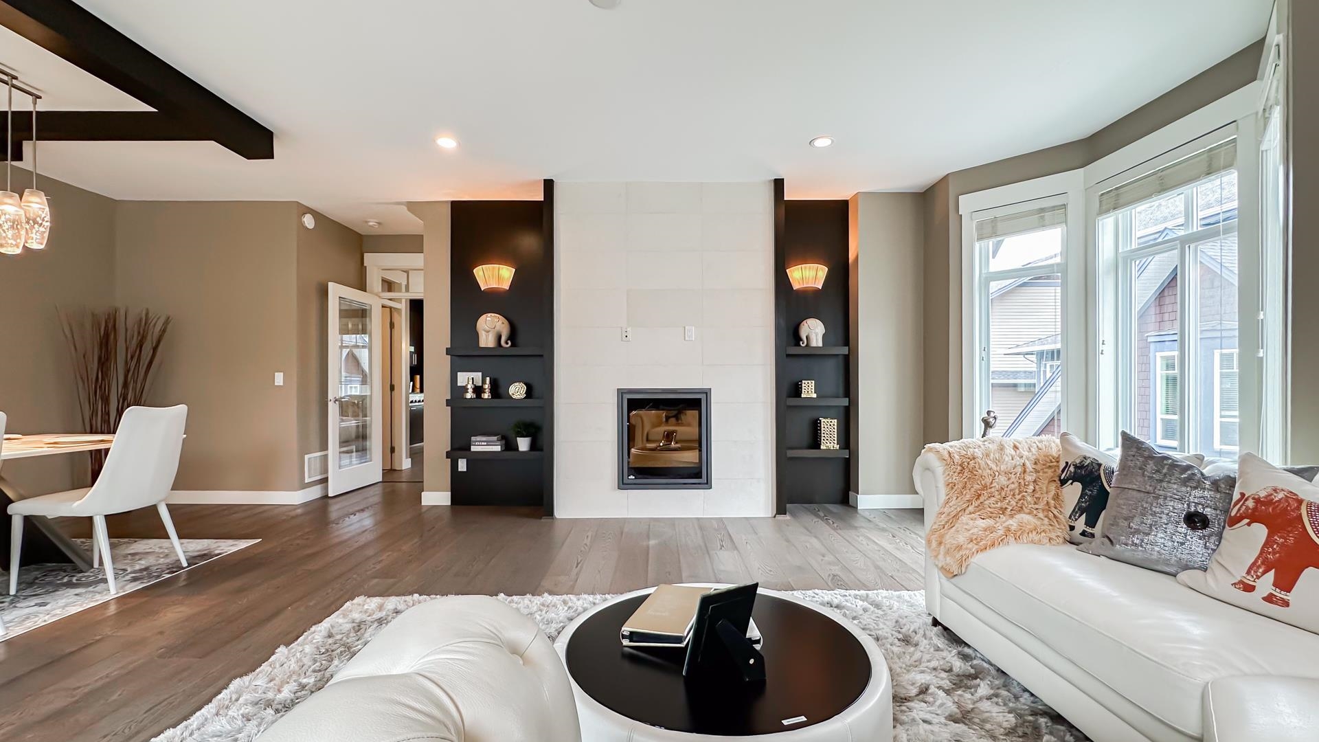 25-15977 26 Avenue, Surrey, BC, V3Z 2W7