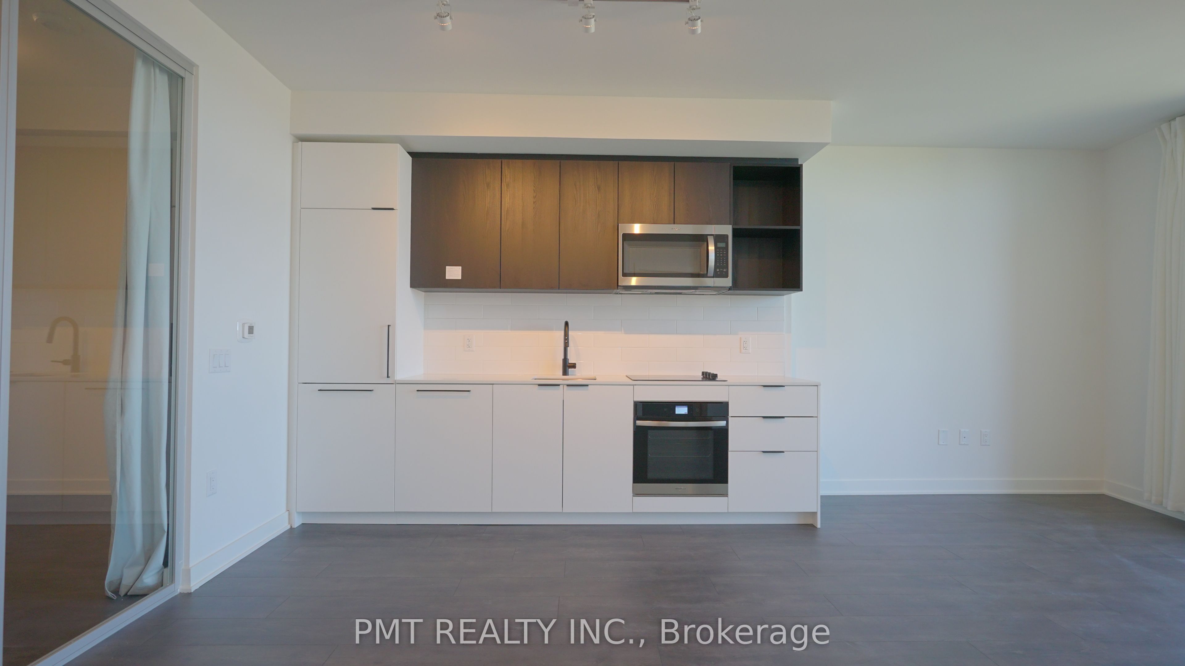 Additional image 3 of 719-1185 Dupont Street, Toronto, ON, M6H 0G5