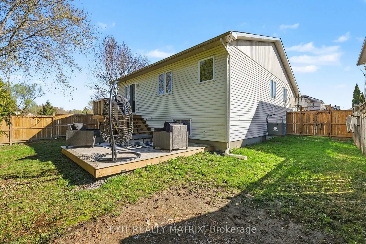 Additional image 19 of 403 Centenaire Street