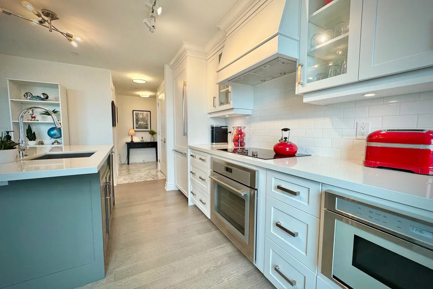 Additional image 6 of 2060 Lakeshore Road 405