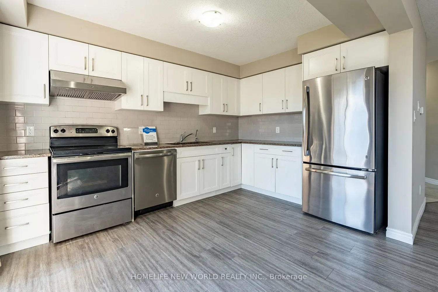 Additional image 8 of 452 Avens Street