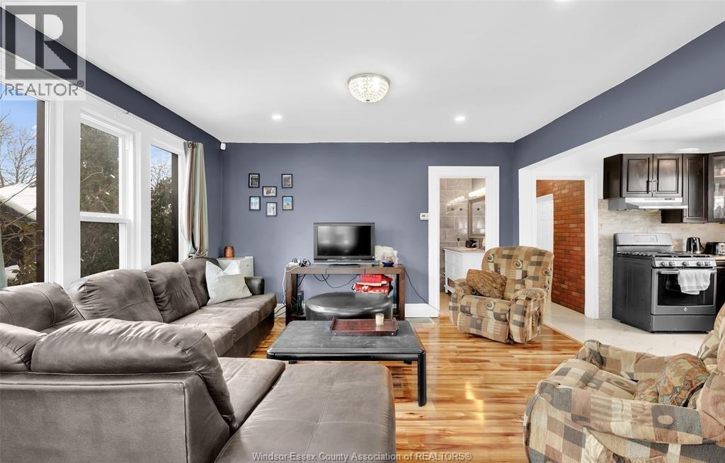 Additional image 5 of 3484 Peter Street, Windsor, ON, N9C1J3