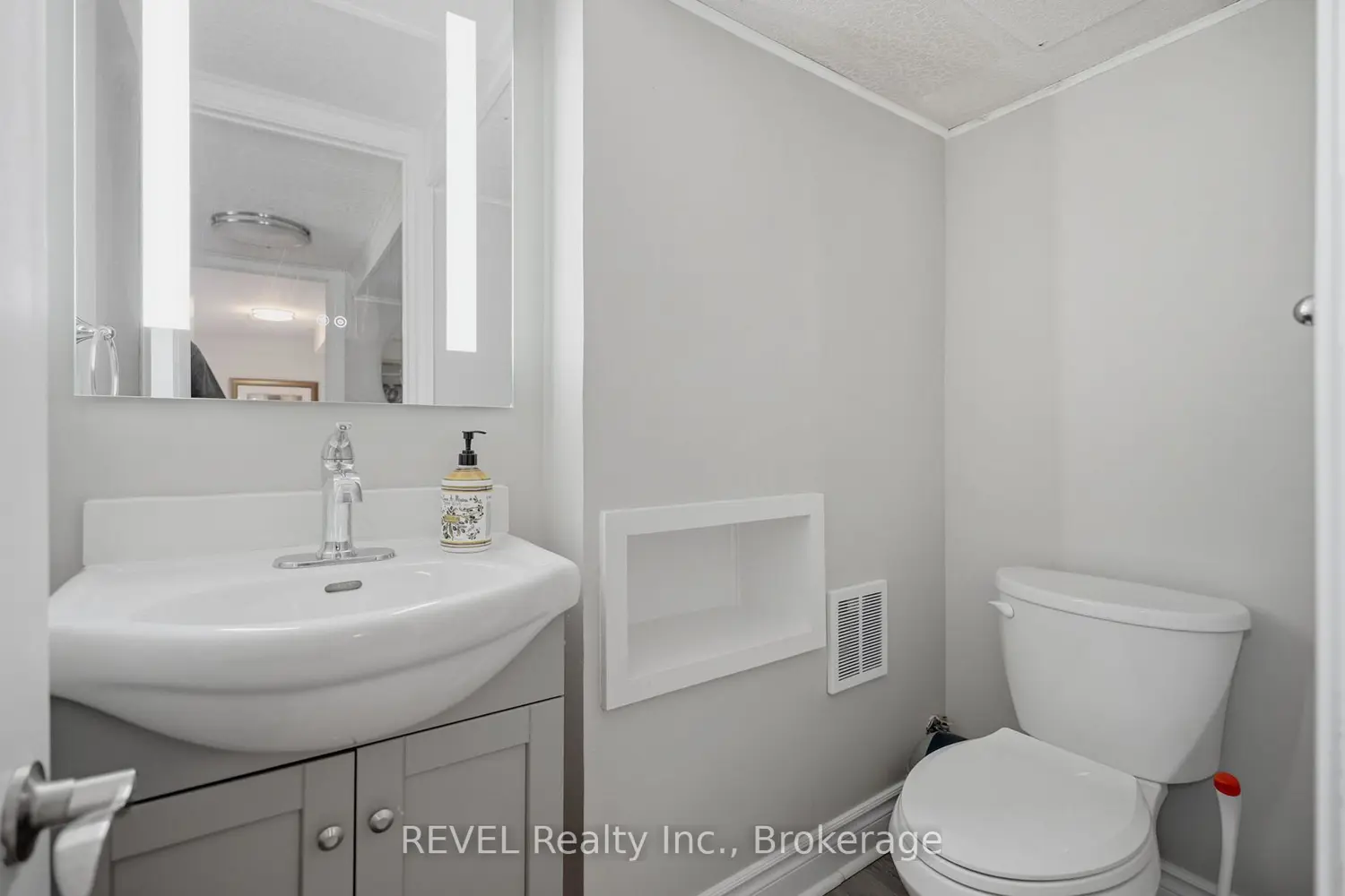 Additional image 11 of 8 Fernwood Terrace