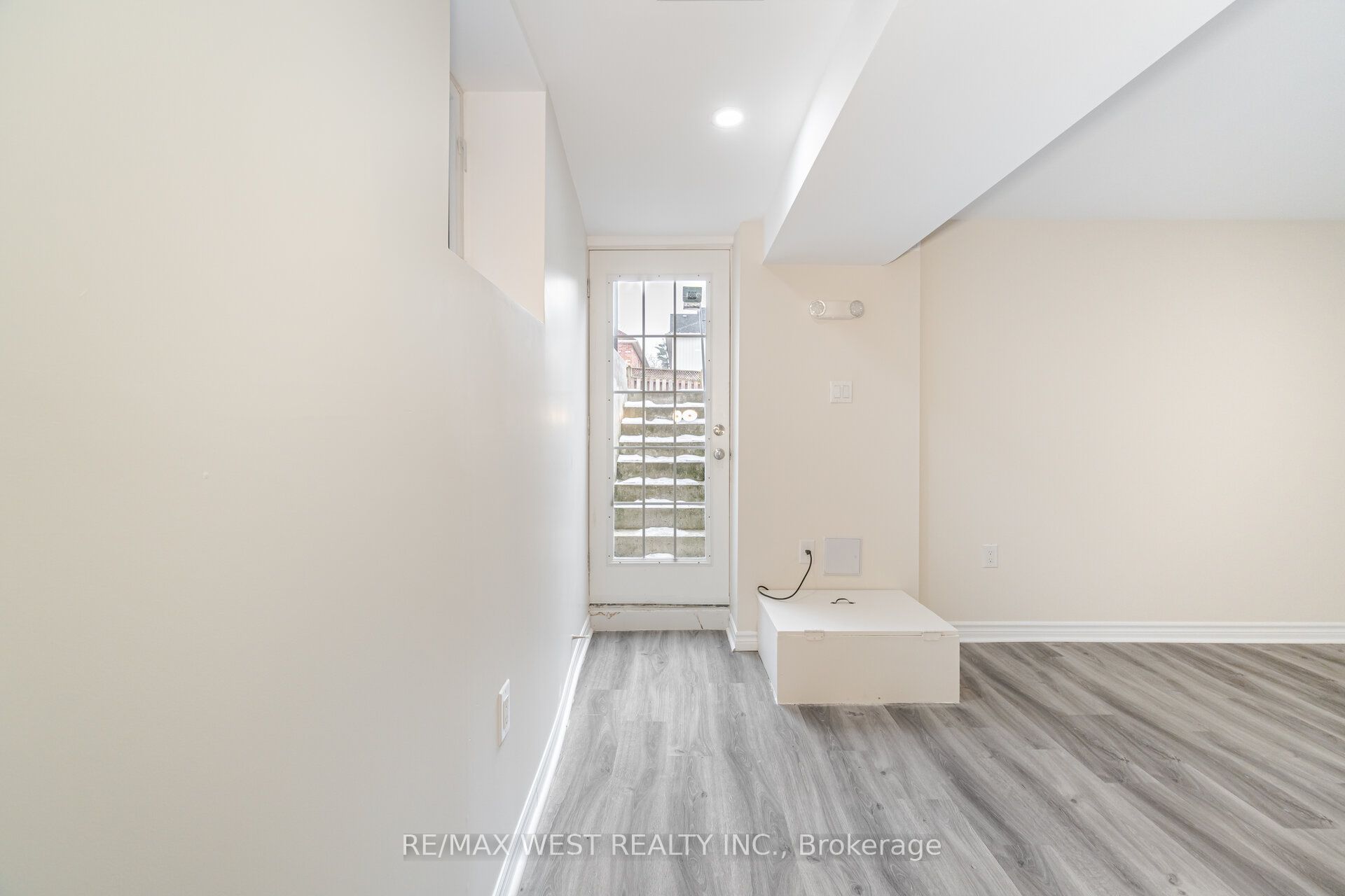 Additional image 4 of BSMT-1122 Hickory Hollow Glen, Mississauga, ON, L5W 1Z8