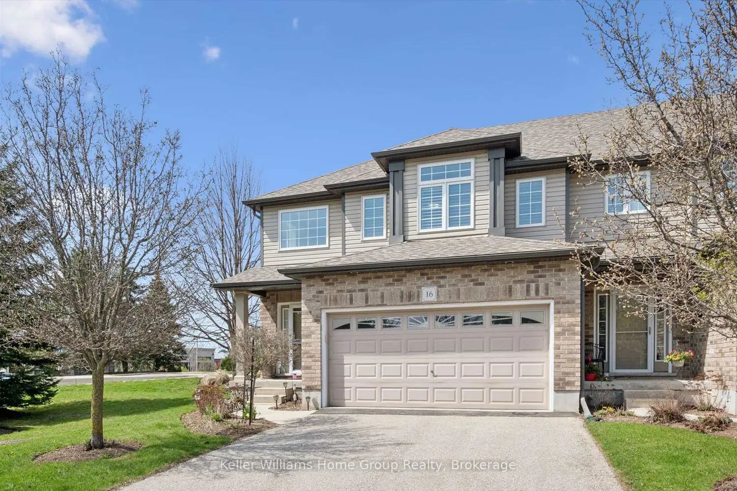 24 Lowes Road 16 photo 2