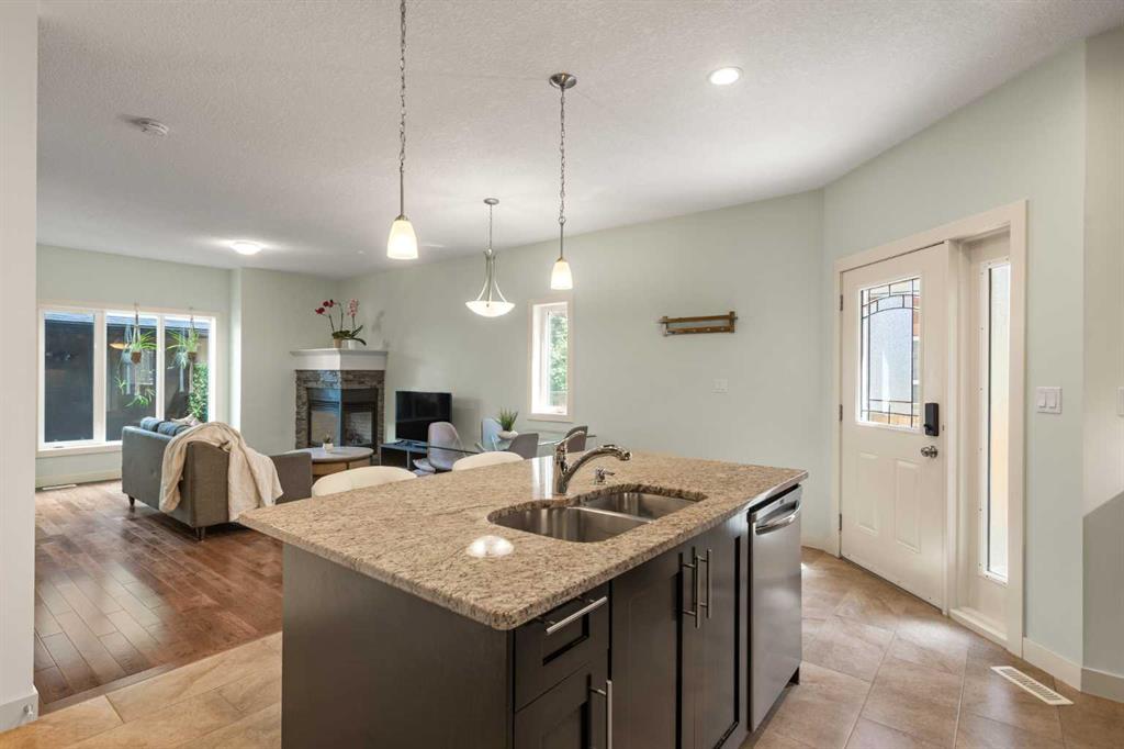 Additional image 5 of 2-6110 Bowness Road NW, Calgary, AB, T3B0E1