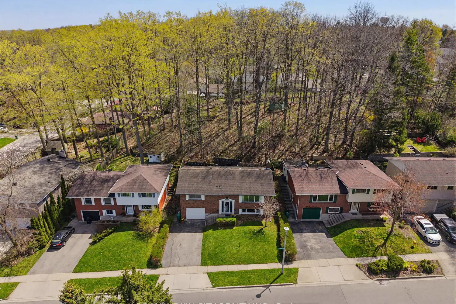 Additional image 19 of 87 Fourth Avenue