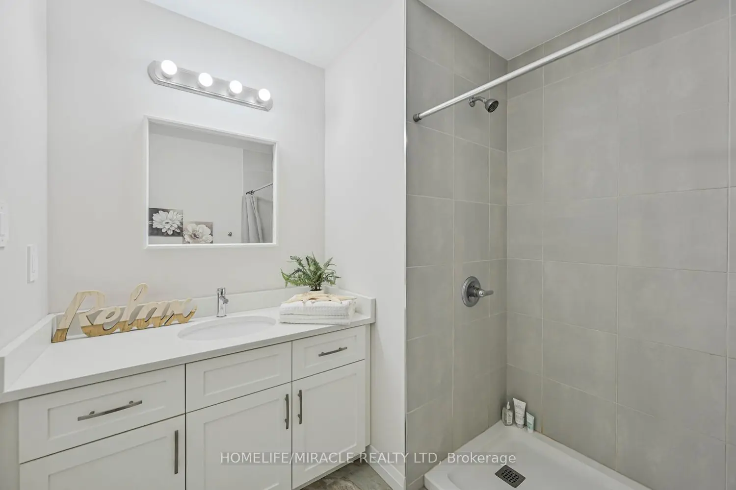 Additional image 10 of 720 Grey Street 34