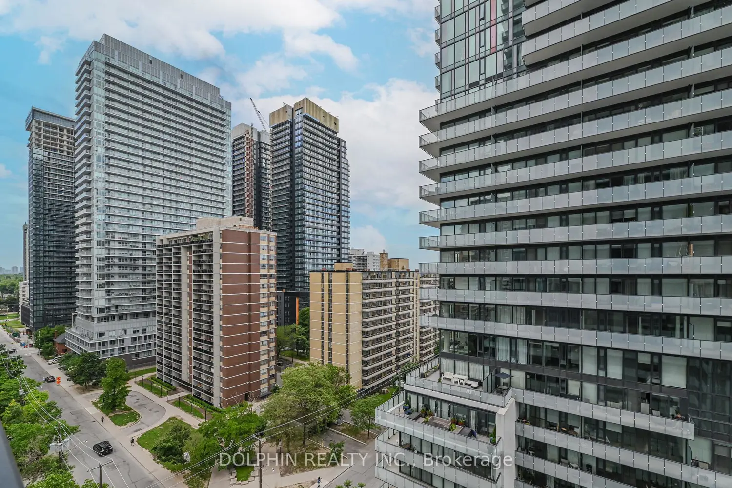 Additional image 19 of 161 Roehampton Avenue 1007