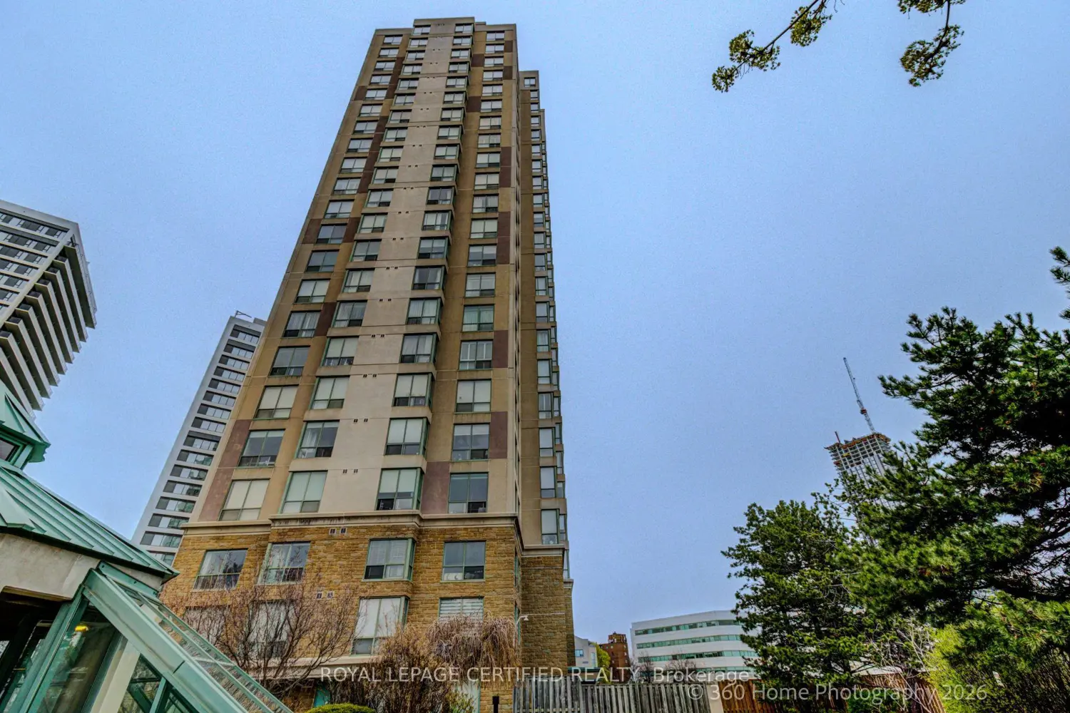101 Subway Crescent 106