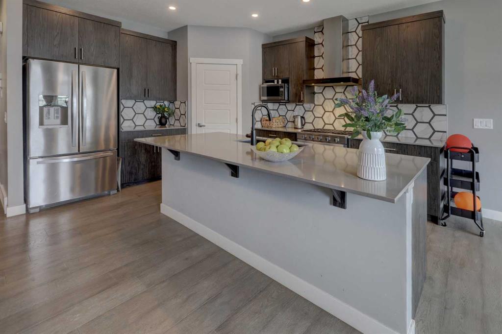 Additional image 3 of 154 Amblehurst Way NW, Calgary, AB, T3P 2A1