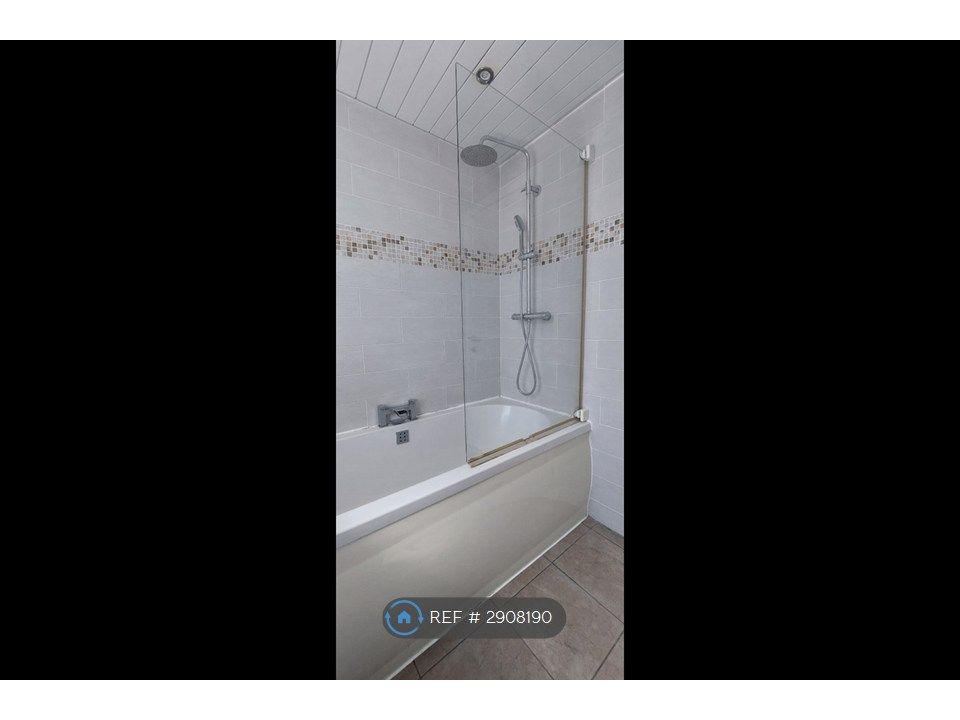 Additional image 15 of 2 bed terraced house to rentStamperland Hill, Clarkston, Glasgow G76