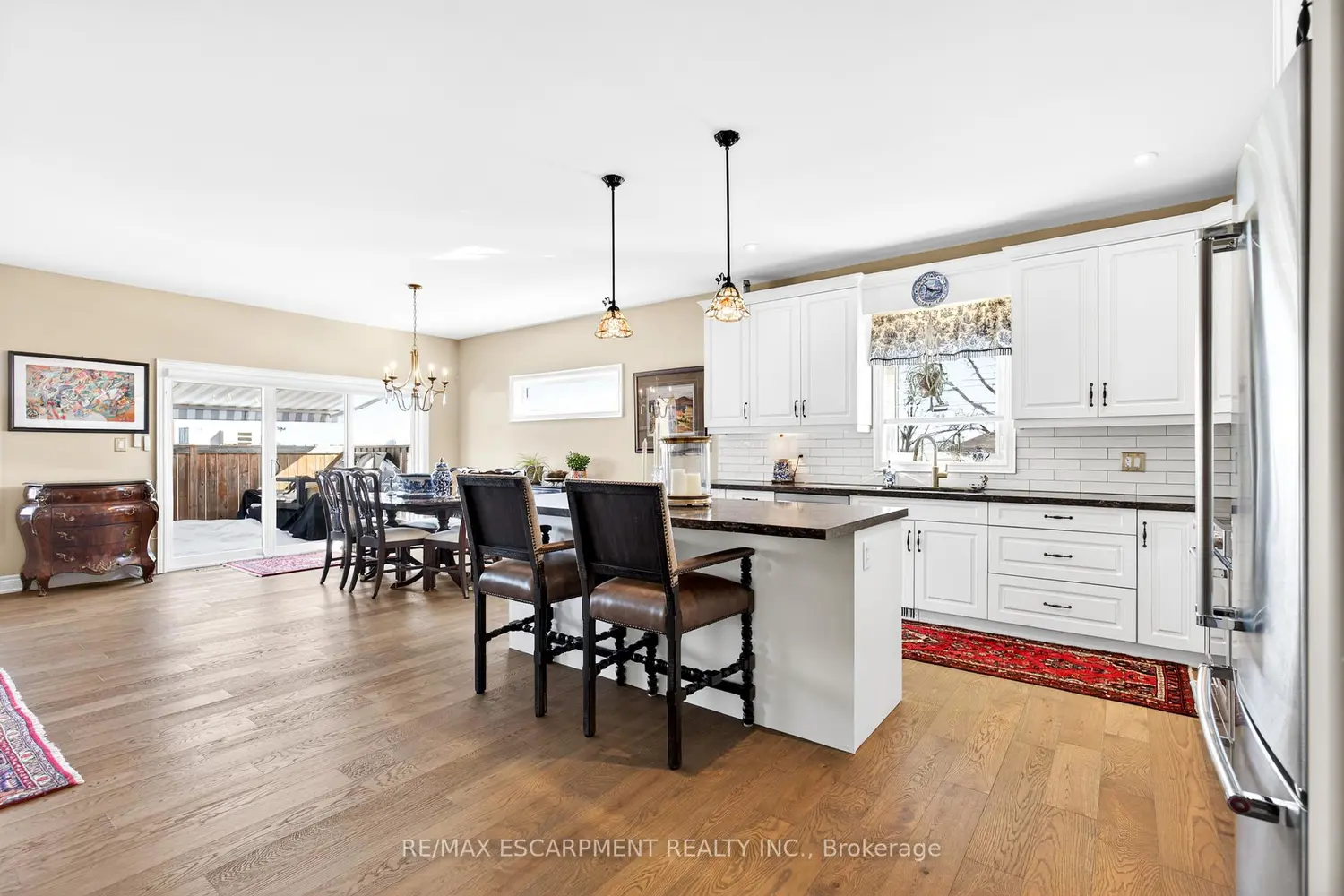 Additional image 8 of 3757 St. Peter Avenue 4