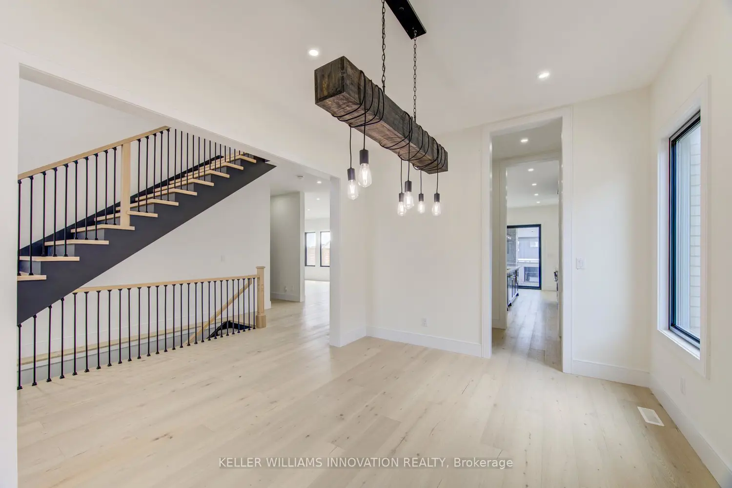 Additional image 2 of 8 Edgeview Crescent