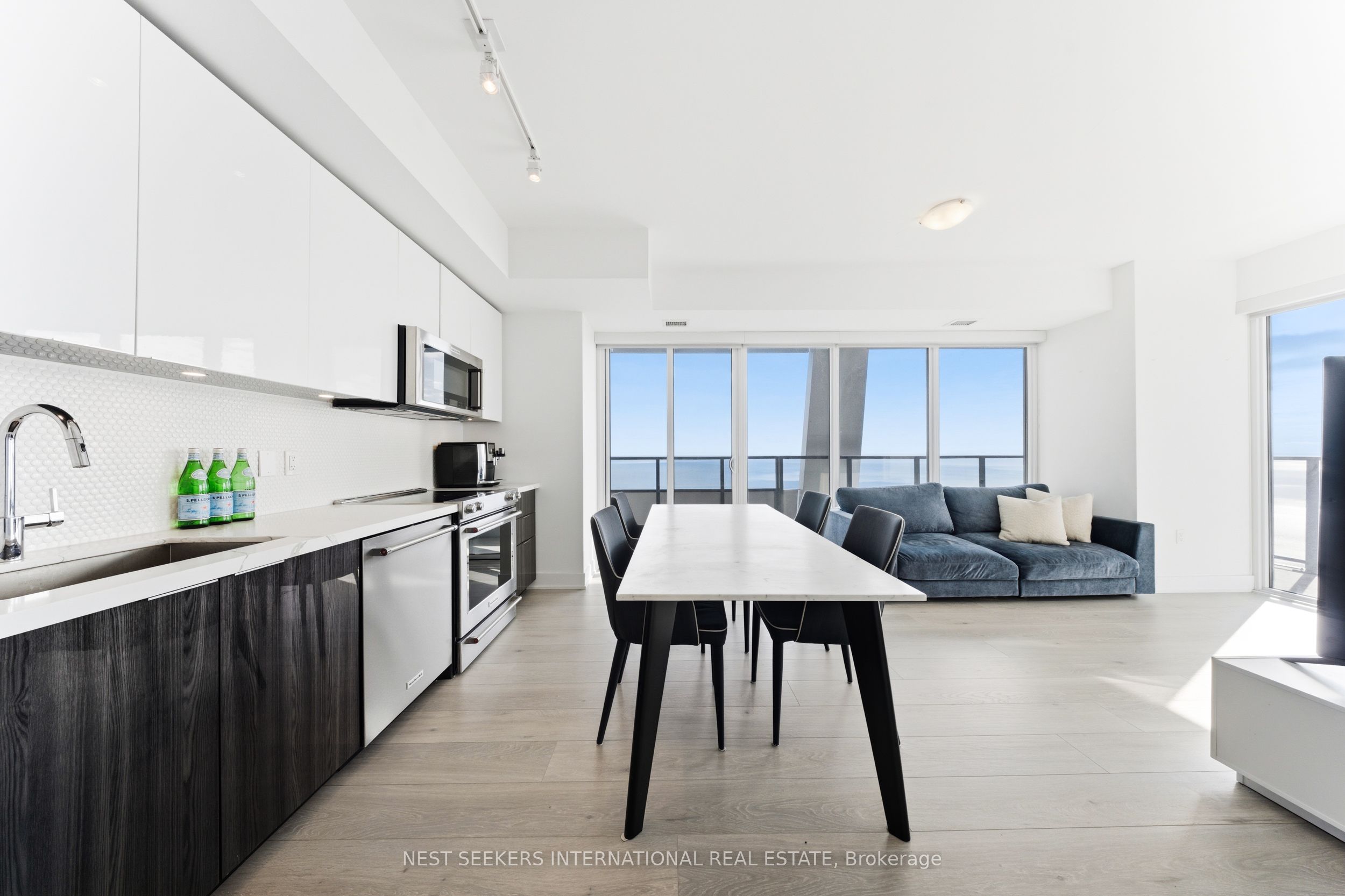 Additional image 6 of 5407-30 Shore Breeze Drive, Toronto, ON, M8V 0J1