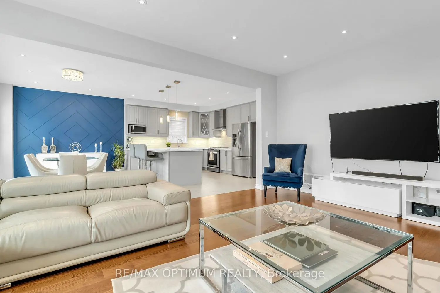 Additional image 5 of 450 Brisdale Drive